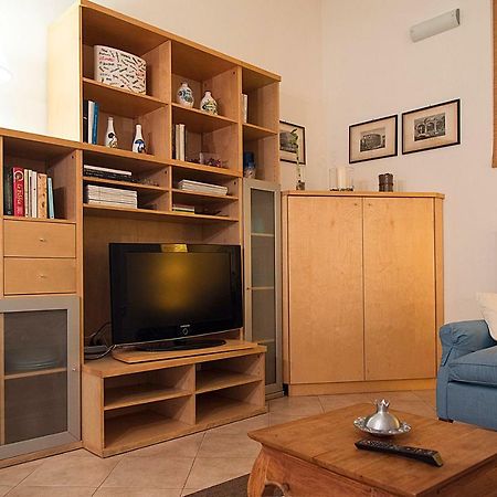 Elegant Apartment In Sant'Ambrogio Milaan Buitenkant foto