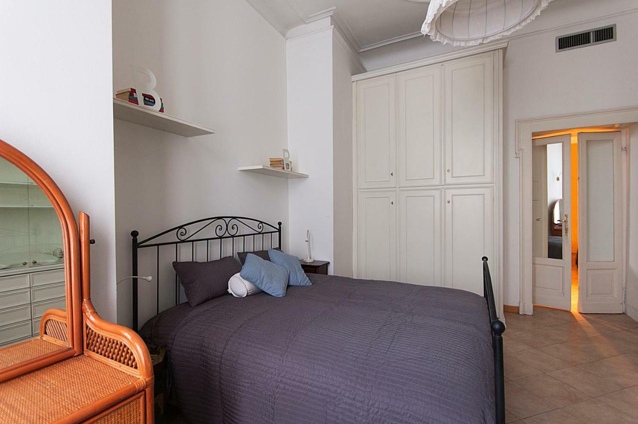 Elegant Apartment In Sant'Ambrogio Milaan Buitenkant foto