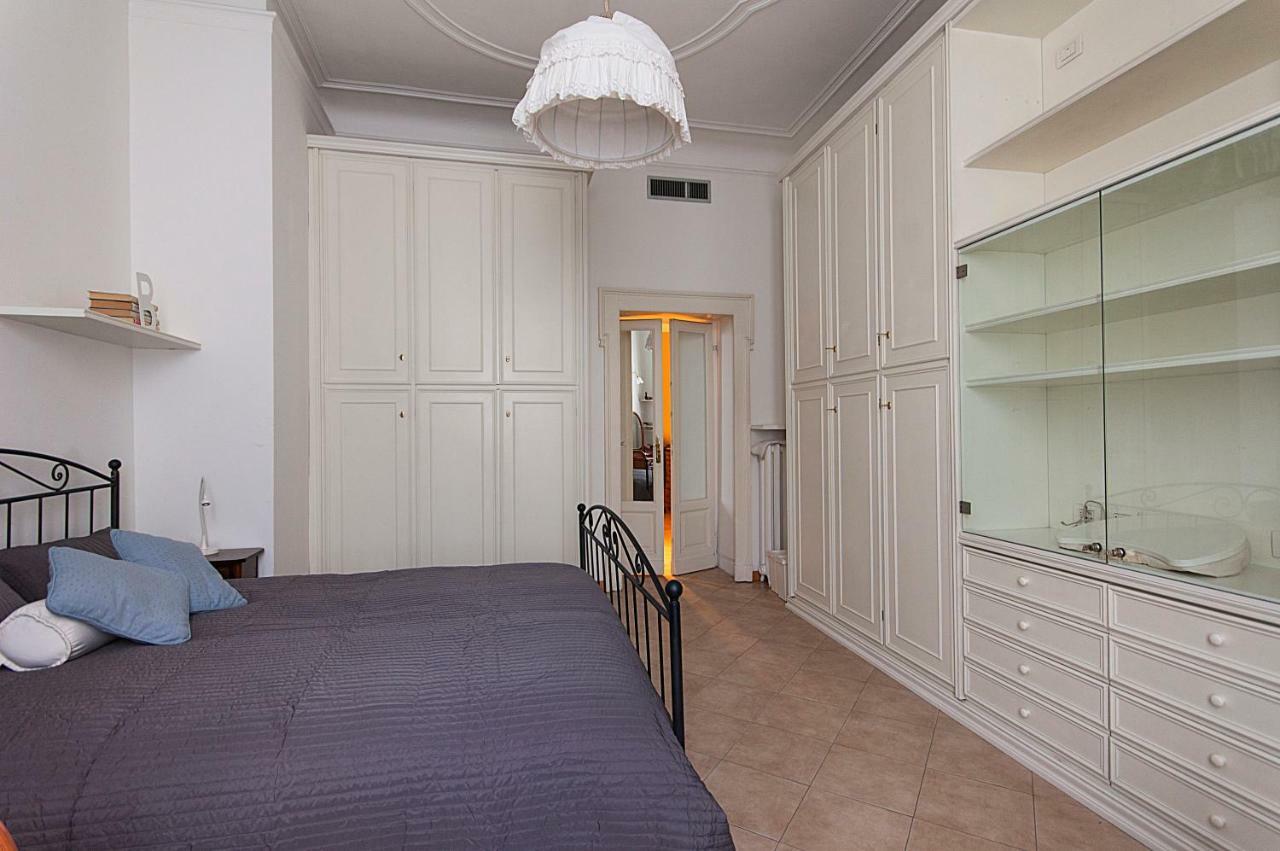 Elegant Apartment In Sant'Ambrogio Milaan Buitenkant foto
