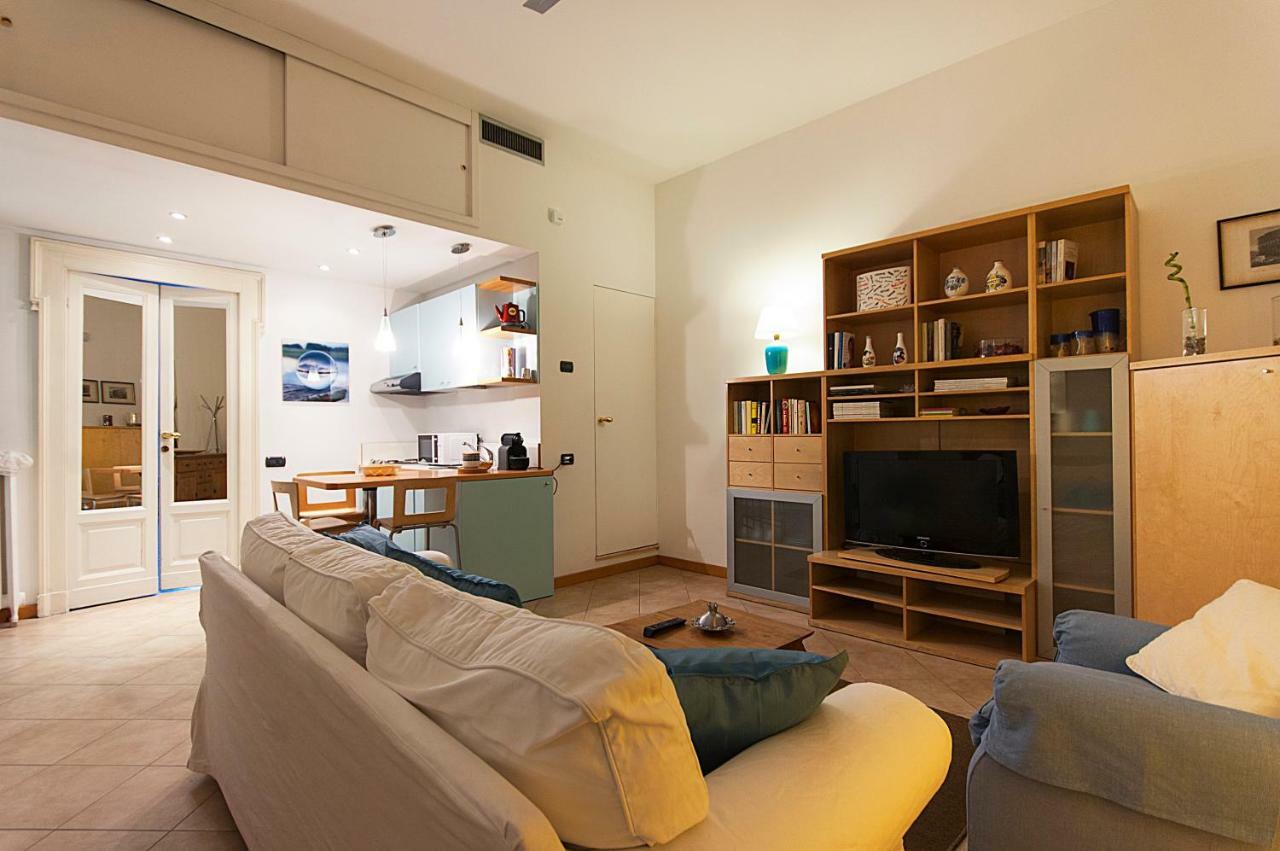 Elegant Apartment In Sant'Ambrogio Milaan Buitenkant foto