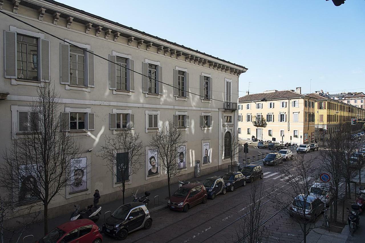 Elegant Apartment In Sant'Ambrogio Milaan Buitenkant foto