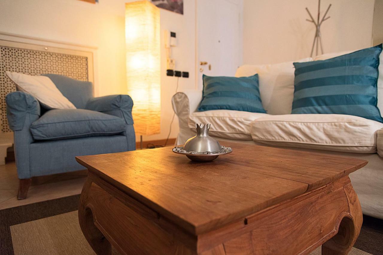 Elegant Apartment In Sant'Ambrogio Milaan Buitenkant foto